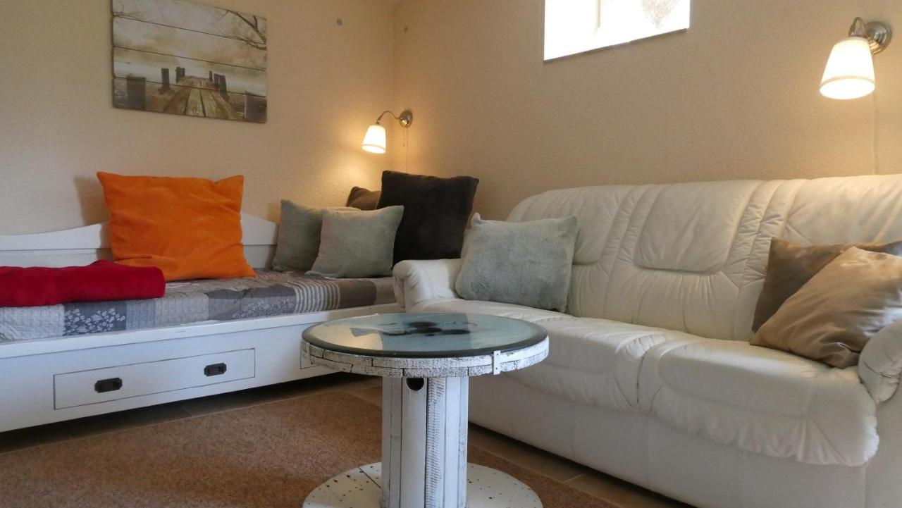 Weissevilla Friedrichsbrunn Solide Apartment Thale